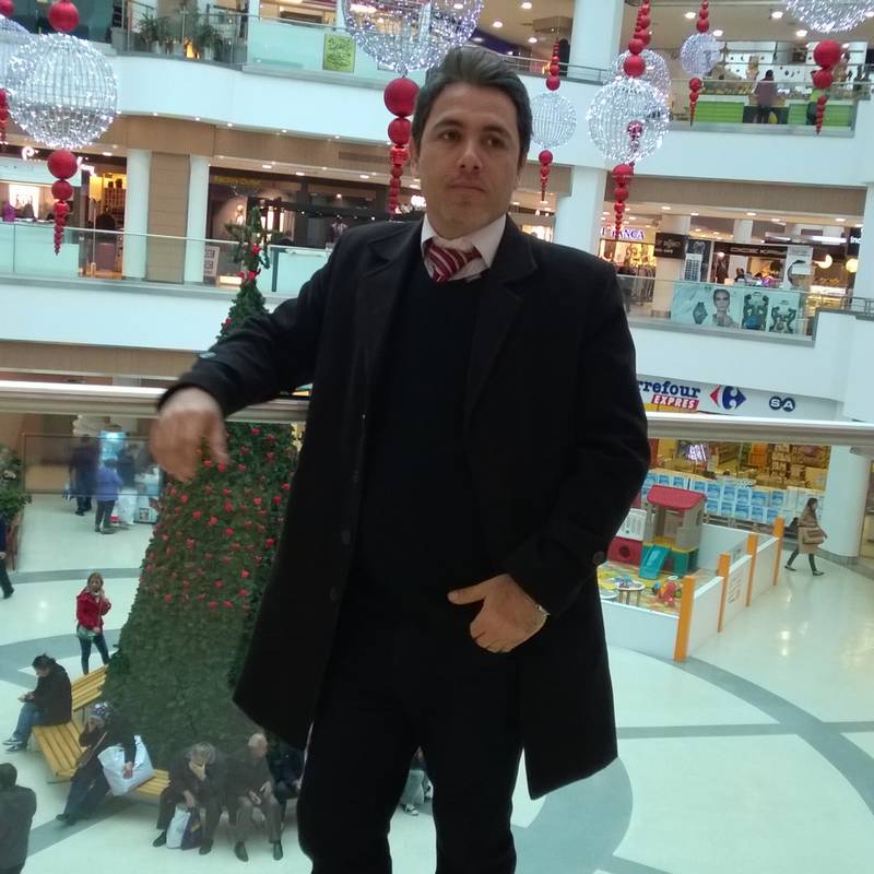 بنیانگذار فروشگاه برندپوش